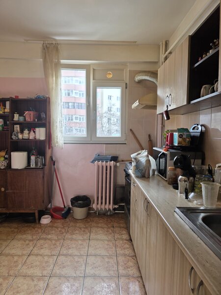 Dristor- Camil Ressu vav metrou