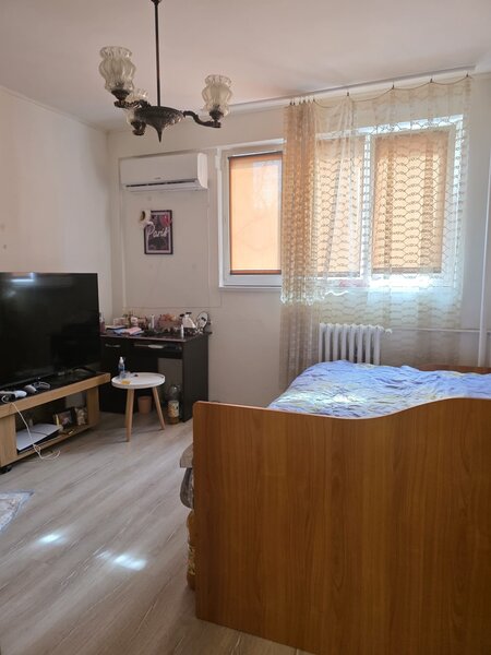 Dristor- Camil Ressu vav metrou