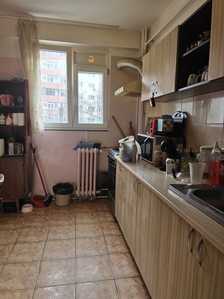 Dristor- Camil Ressu vav metrou